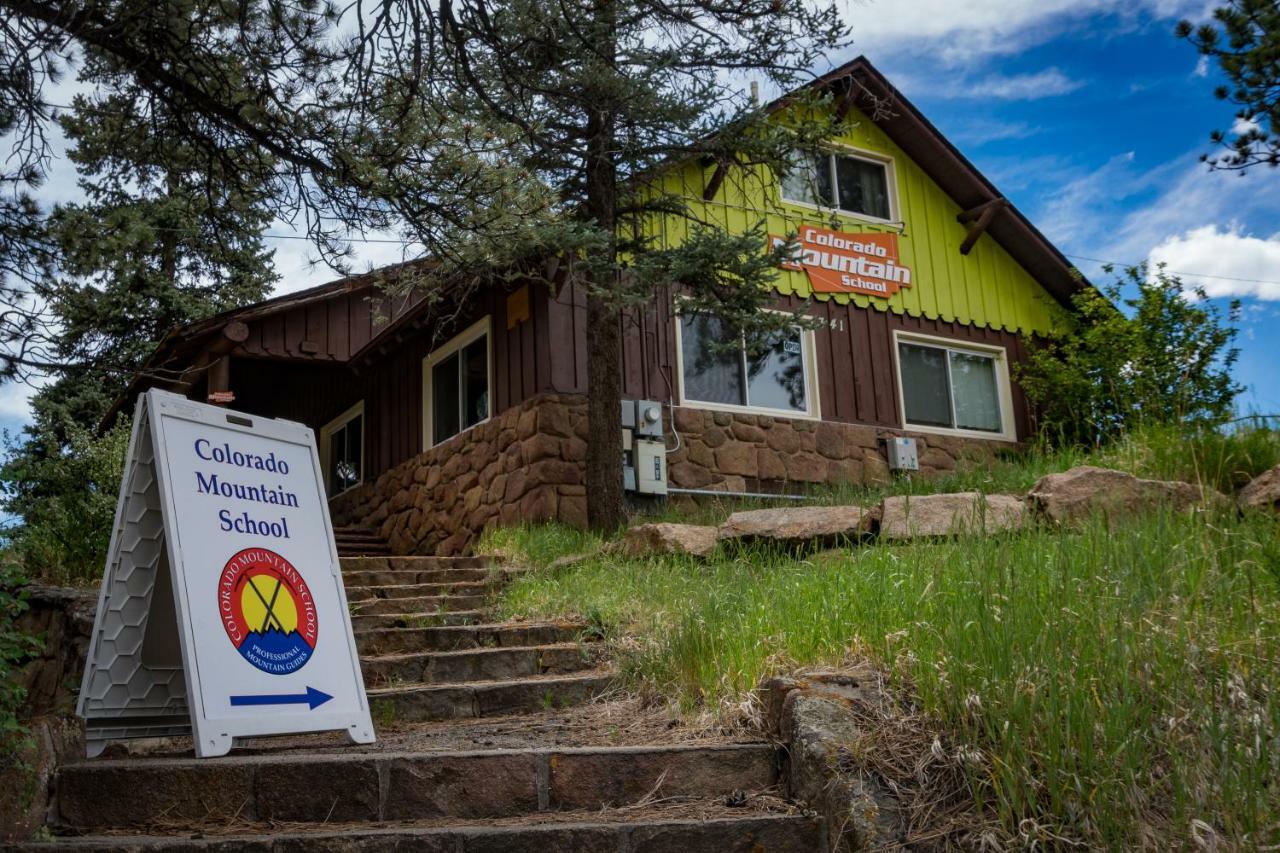 Estes Park Adventure Hostel Esterno foto